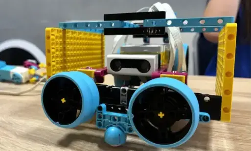 Gminny pokaz programowania i robotyki w Główczycach!  